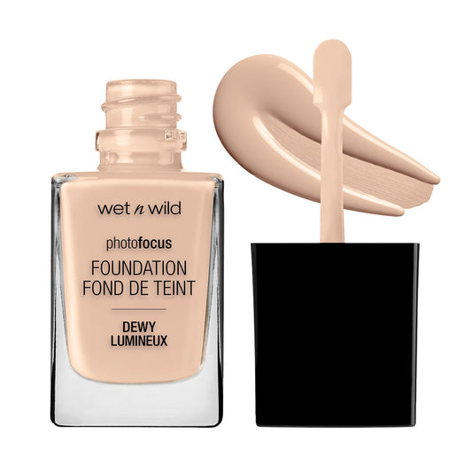 Photo Focus Dewy Foundation | Rose Ivory